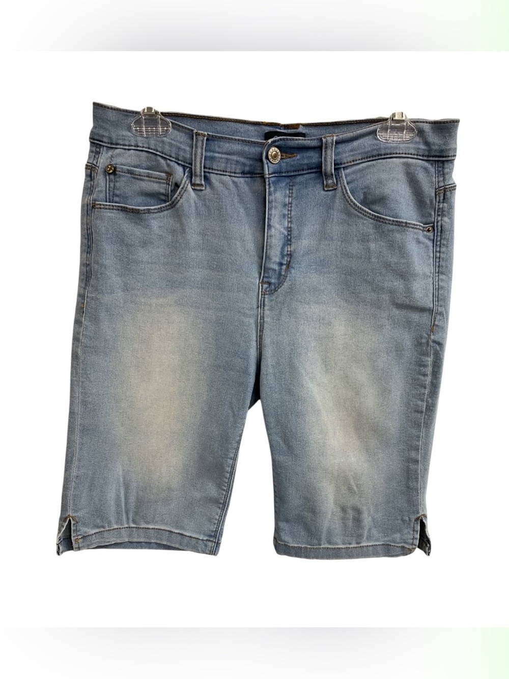 Curve Appeal Light Blue Denim Jean Shorts - Classic Mid-Rise Style Size M